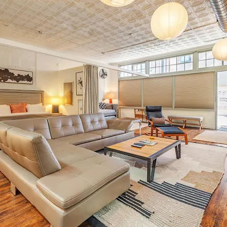 High-Design Downtown Loft Apartment Asheville Exterior photo
